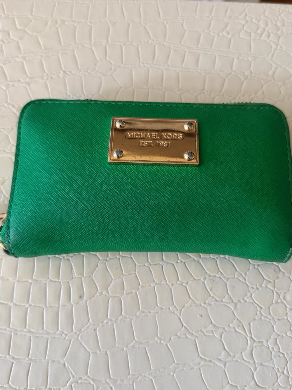 Michael Kors Emerald Green Saffiano Zip Wallet with Gold Plaque